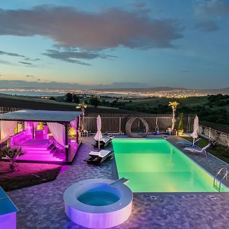 Plagiari Sea View *