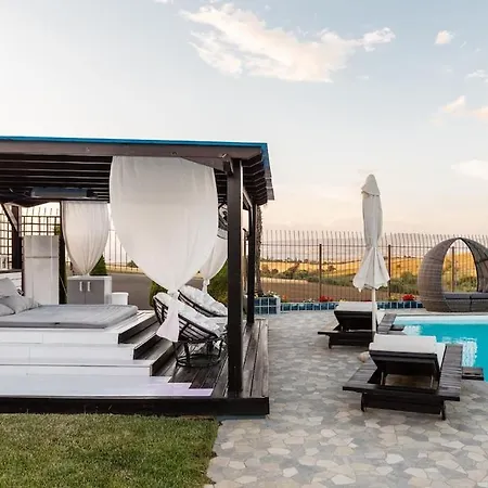Villa Plagiari Sea View